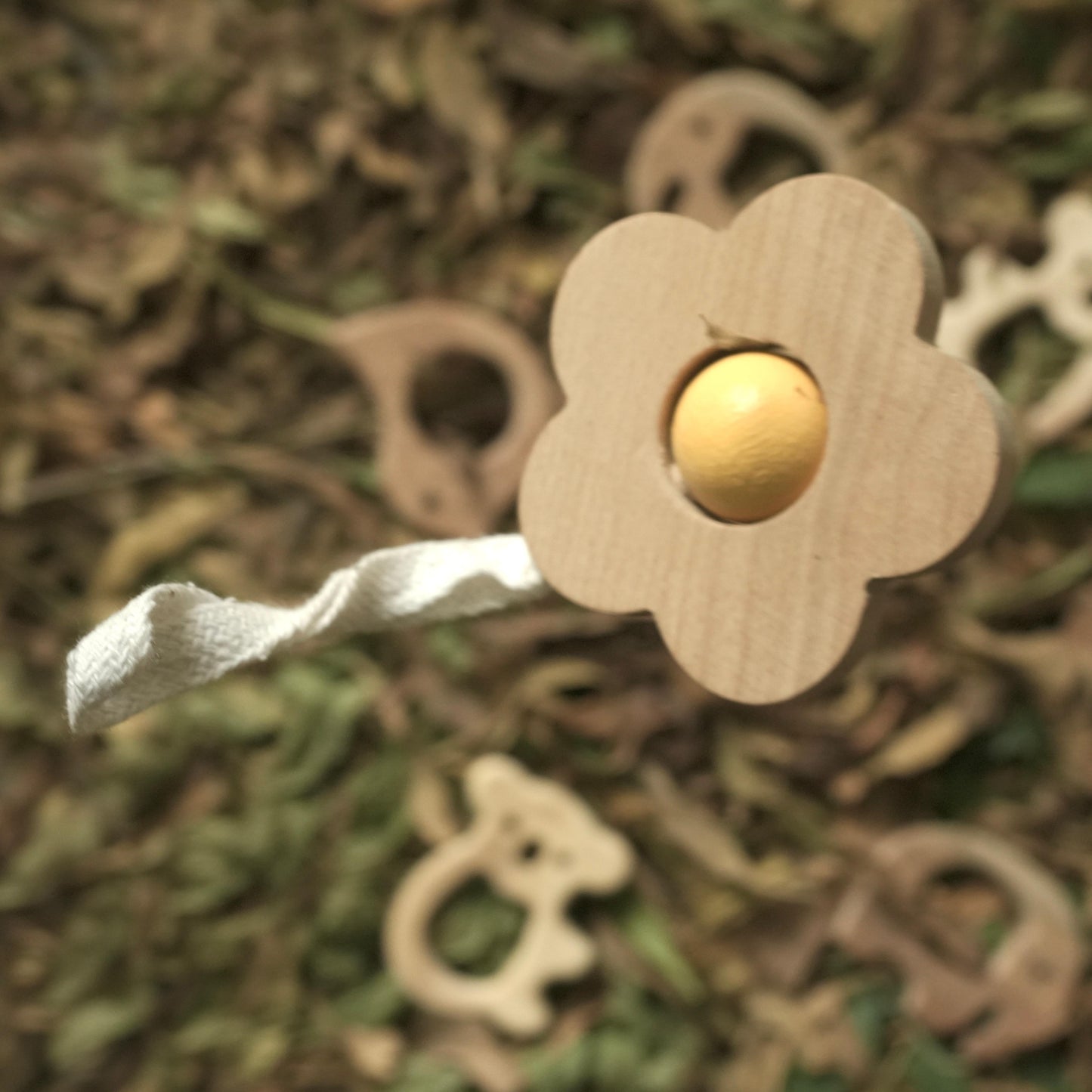 100% Non Toxic Wooden SunFlower Rattle